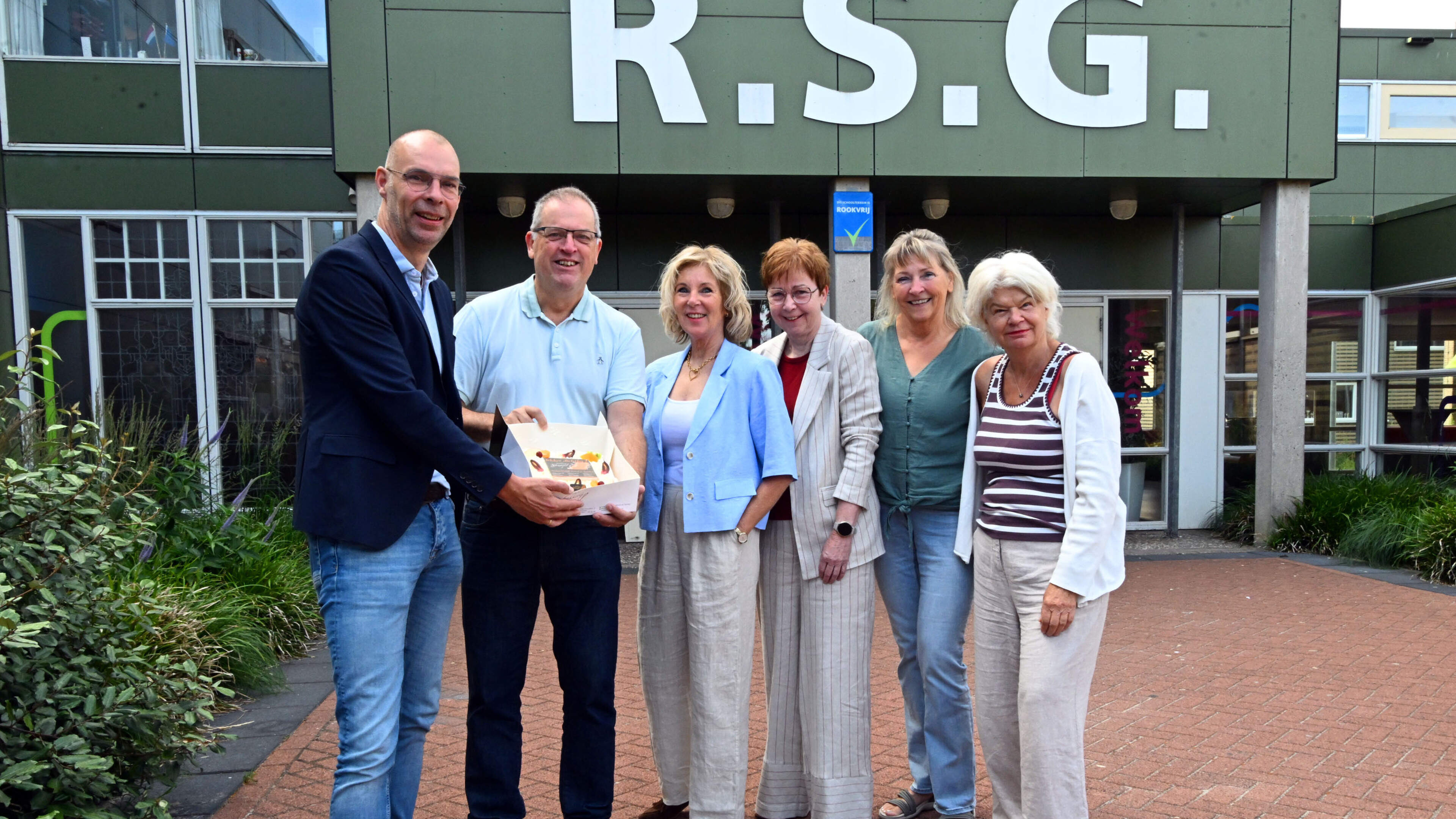 Taart van de Week voor afzwaaiende docenten